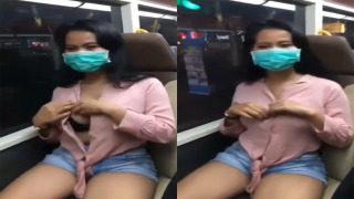 Viral Boobs Flash Challenge Sa Bus